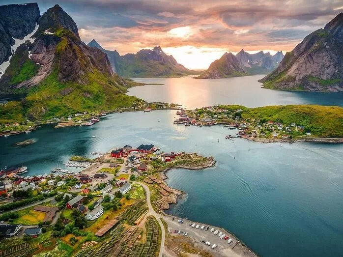 Tüm Turlar Dahil Ajet Havayolları ile Grand İskandinavya ve Fiyordlar Turu CPH-ARN