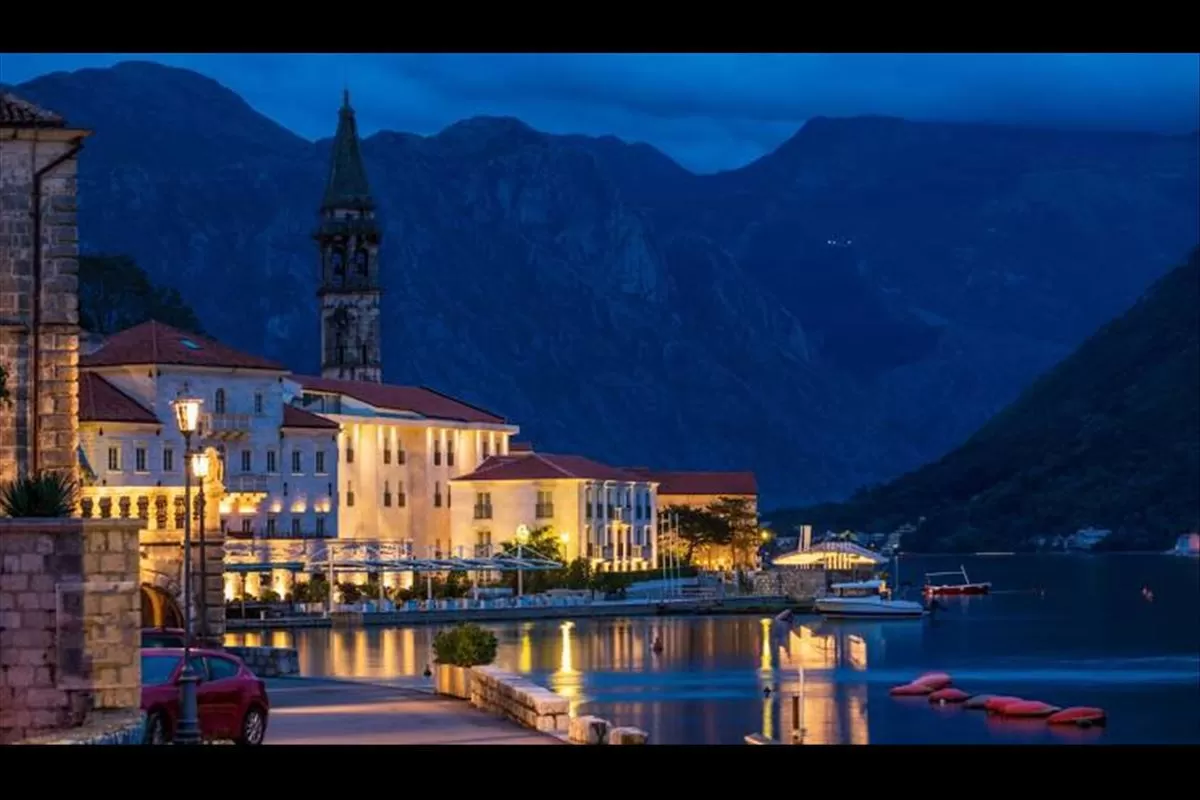 Ankara Hareketli PGS Ile Budva Karadag Turu Vizesiz  TGD-TGD